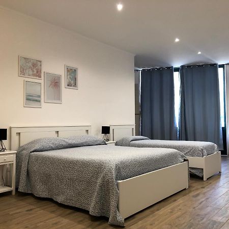 Hotel Falco D'Oro Cisternino Kültér fotó