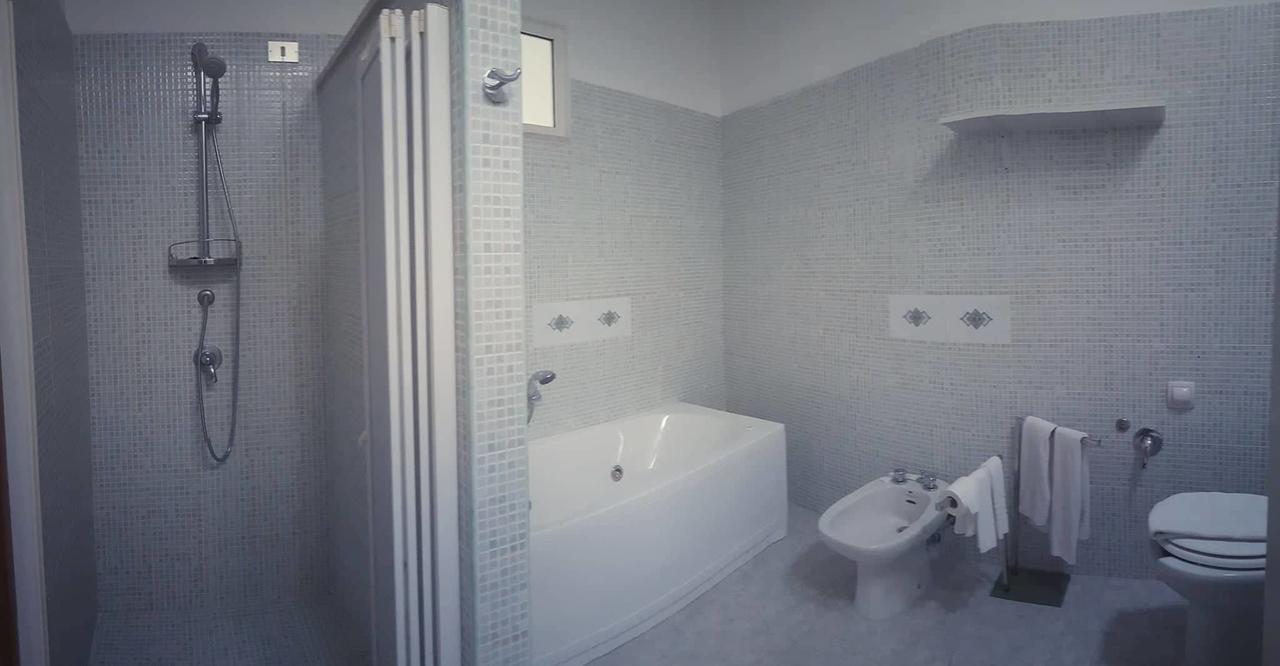 Hotel Falco D'Oro Cisternino Kültér fotó